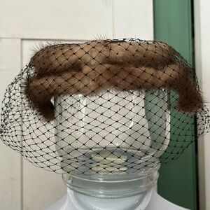 Genuine Mink Hat w Black Veil 1950s Fascinator Style Fur on Vintage Frame Ex Con